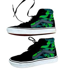 Men’s green flame Vans comfy Cush size 5